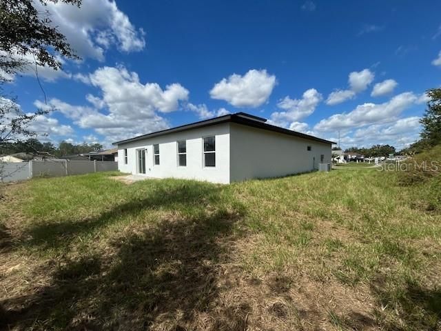 For Rent: $1,950 (4 beds, 2 baths, 1850 Square Feet)