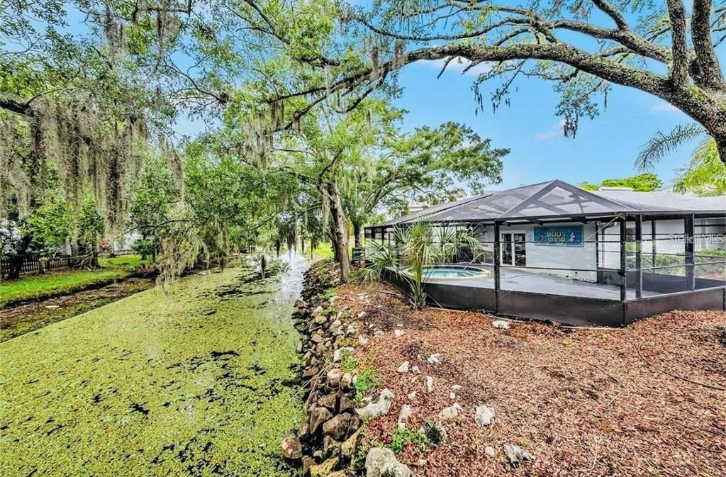 For Rent: $1,050 (0 beds, 1 baths, 336 Square Feet)