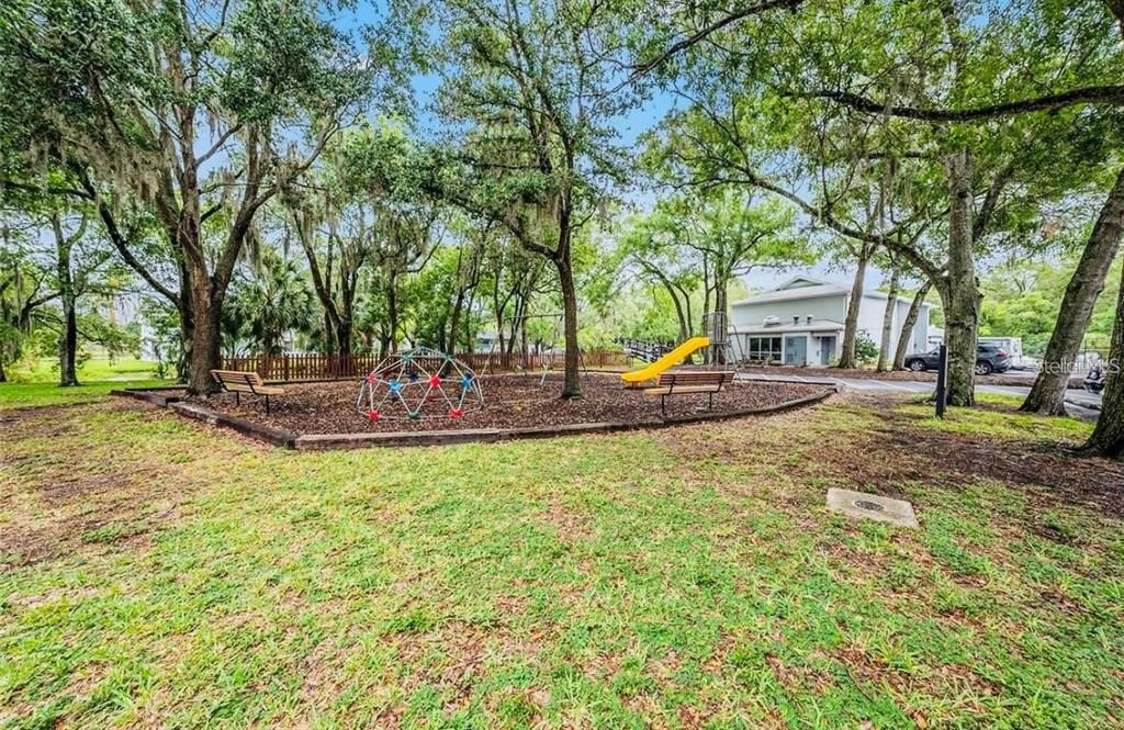 For Rent: $1,050 (0 beds, 1 baths, 336 Square Feet)