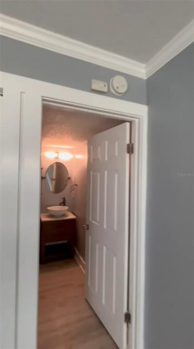 For Rent: $1,050 (0 beds, 1 baths, 336 Square Feet)