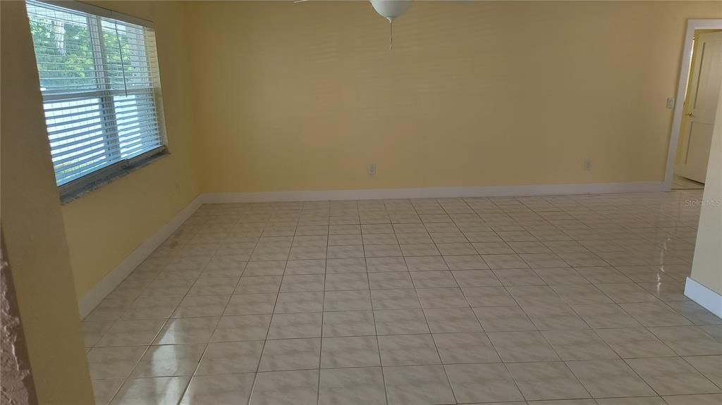 For Rent: $3,000 (3 beds, 2 baths, 2393 Square Feet)