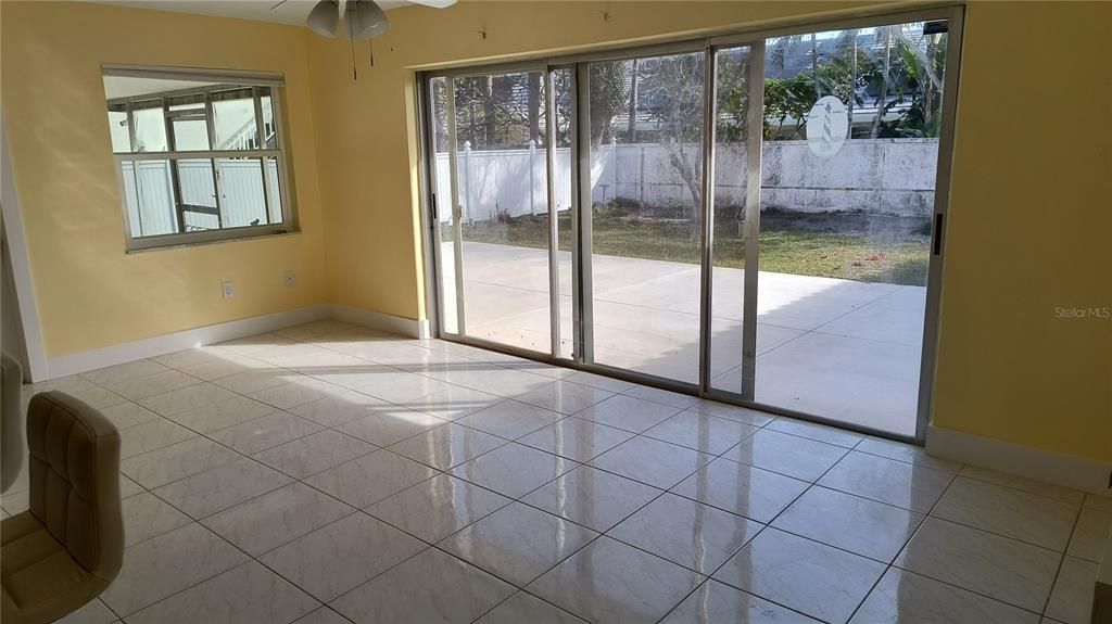 For Rent: $3,000 (3 beds, 2 baths, 2393 Square Feet)