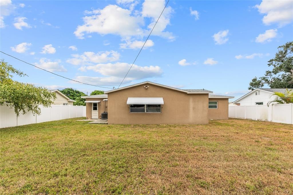 En Renta: $2,800 (3 camas, 2 baños, 1487 Pies cuadrados)