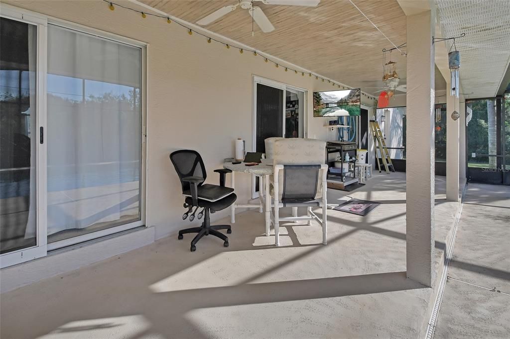 For Sale: $619,900 (2 beds, 2 baths, 1881 Square Feet)