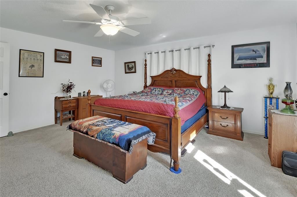 For Sale: $619,900 (2 beds, 2 baths, 1881 Square Feet)