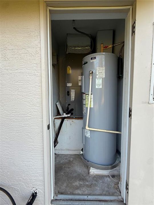 For Sale: $619,900 (2 beds, 2 baths, 1881 Square Feet)