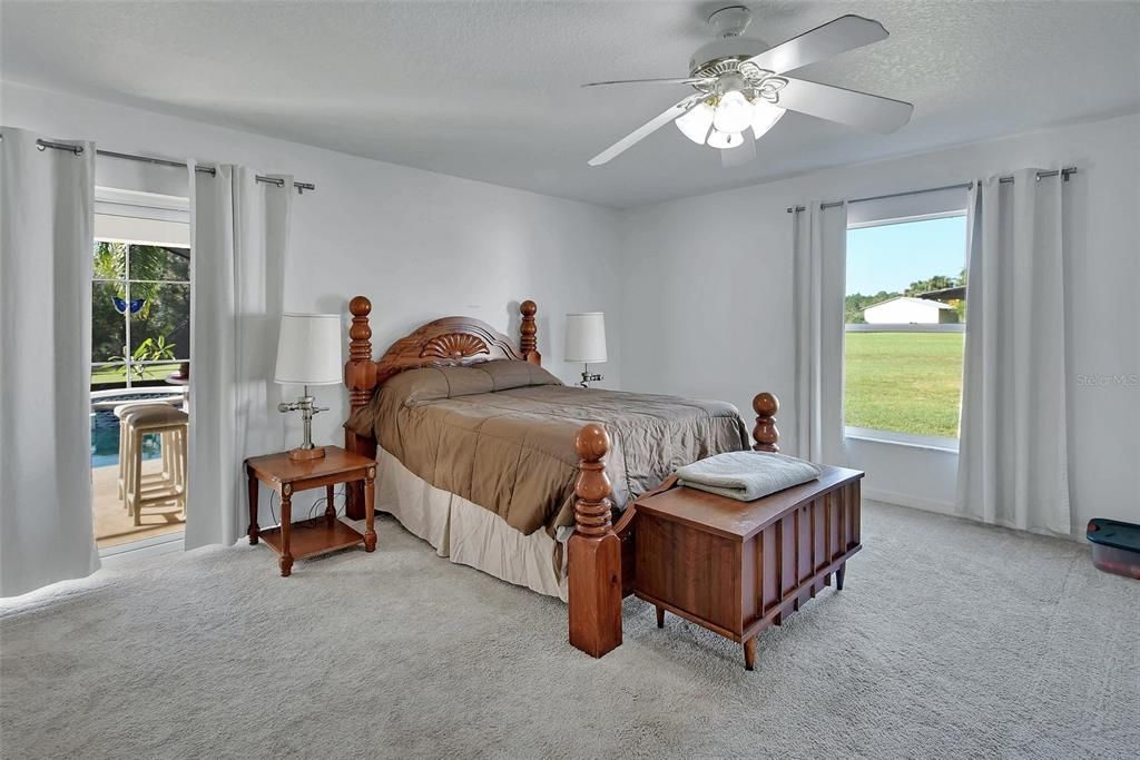 For Sale: $619,900 (2 beds, 2 baths, 1881 Square Feet)