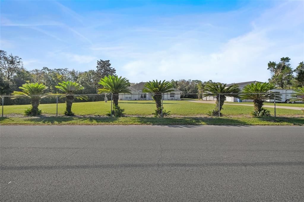 For Sale: $619,900 (2 beds, 2 baths, 1881 Square Feet)