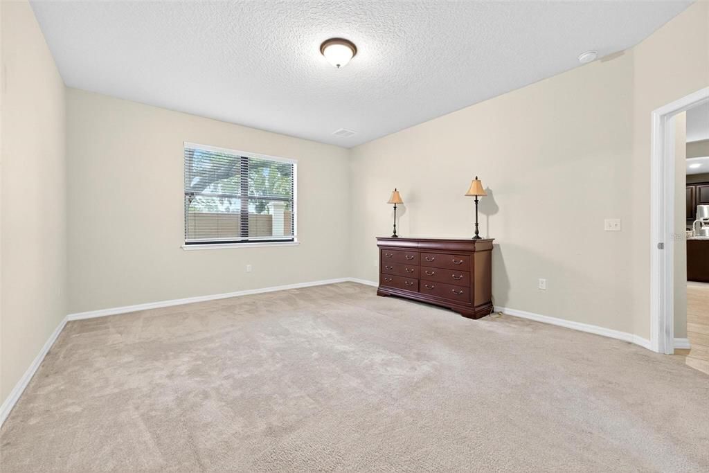 For Sale: $749,000 (8 beds, 4 baths, 5111 Square Feet)