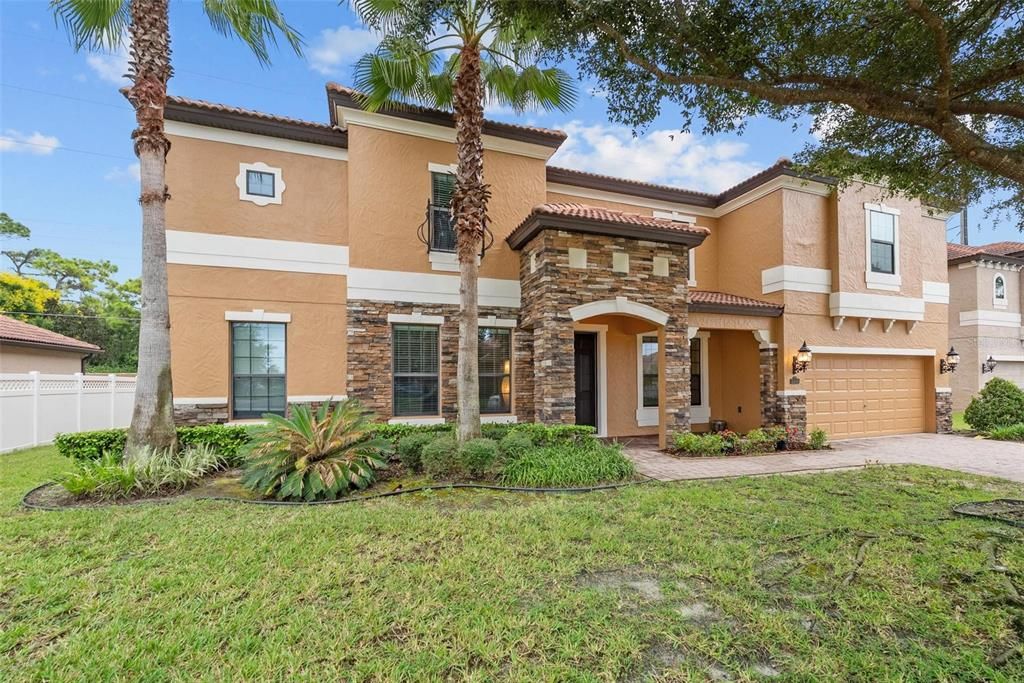 For Sale: $749,000 (8 beds, 4 baths, 5111 Square Feet)