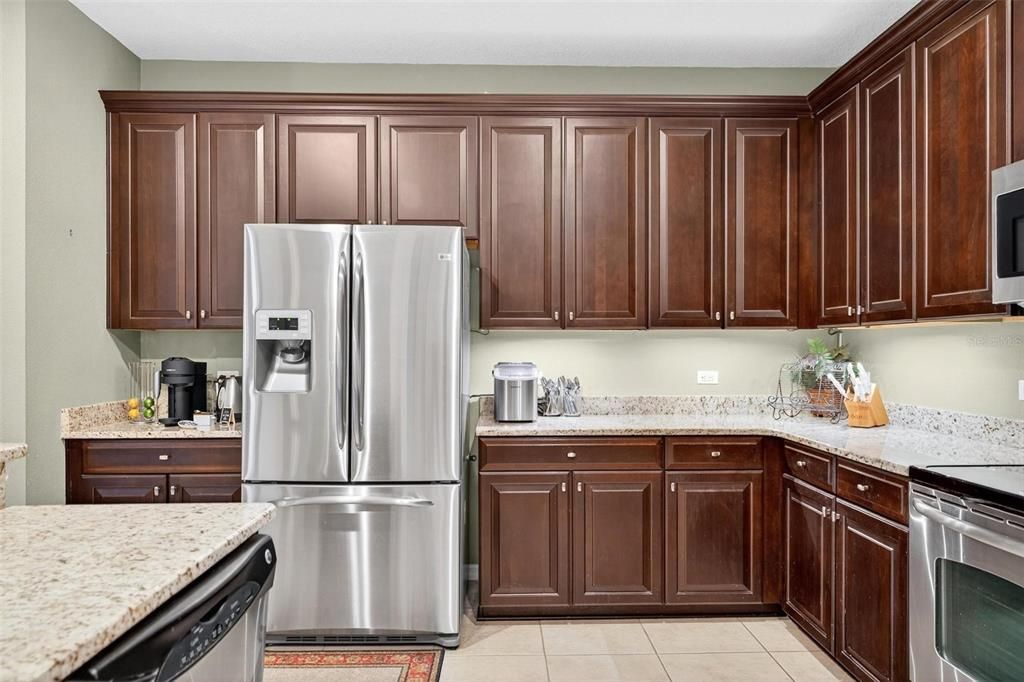 For Sale: $749,000 (8 beds, 4 baths, 5111 Square Feet)