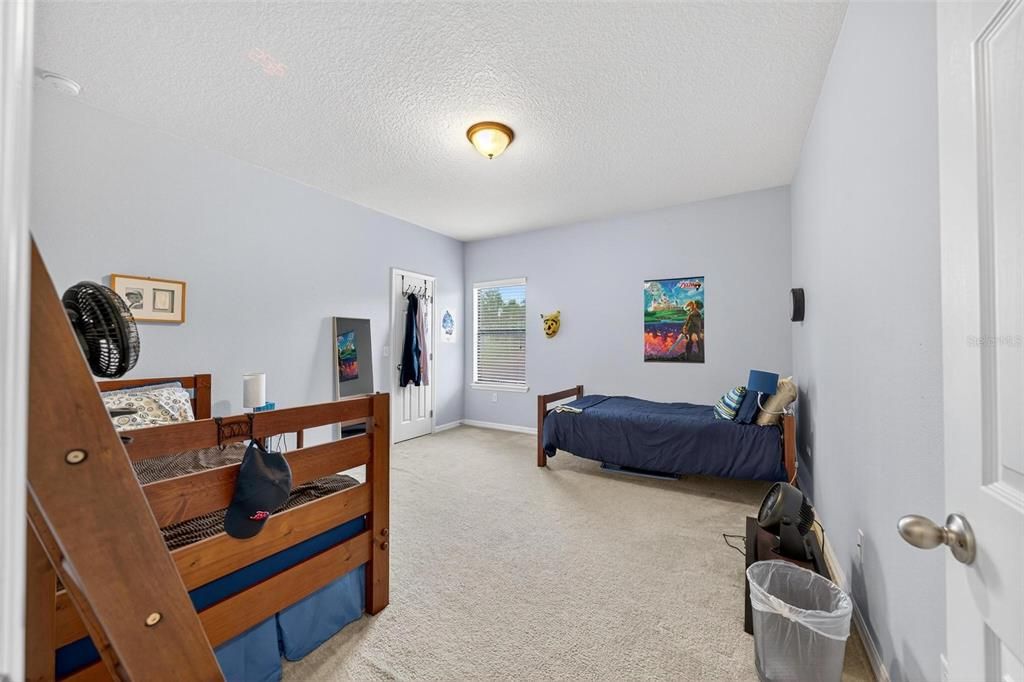 For Sale: $749,000 (8 beds, 4 baths, 5111 Square Feet)