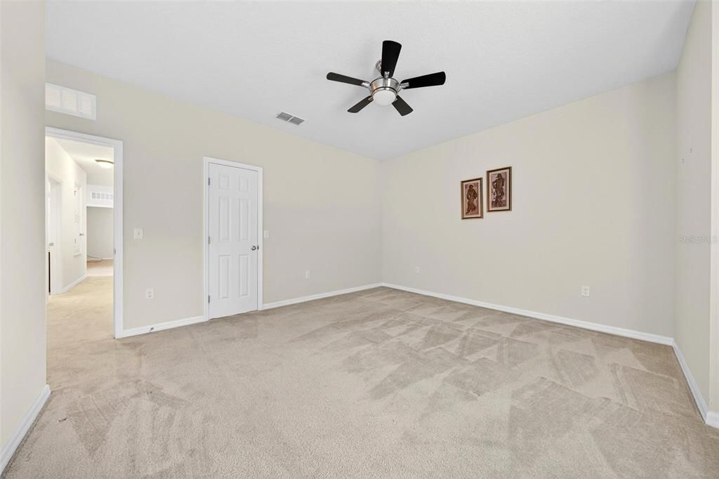 For Sale: $749,000 (8 beds, 4 baths, 5111 Square Feet)