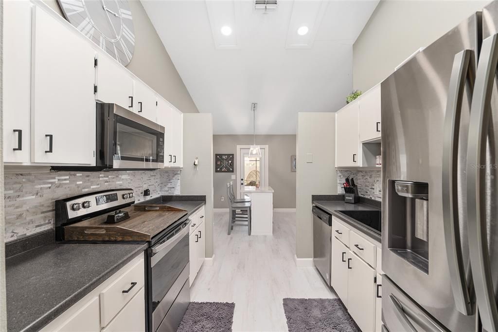 待售: $425,000 (3 贝兹, 2 浴室, 1534 平方英尺)