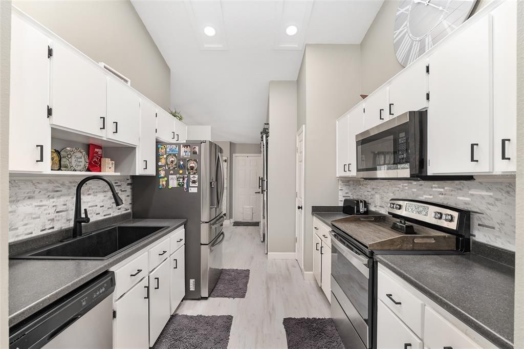 待售: $425,000 (3 贝兹, 2 浴室, 1534 平方英尺)