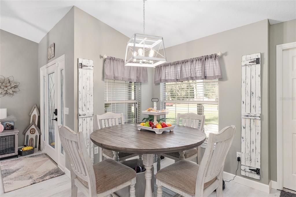 待售: $425,000 (3 贝兹, 2 浴室, 1534 平方英尺)