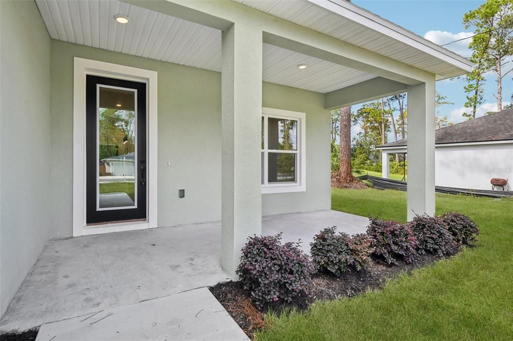 Active With Contract: $334,900 (3 beds, 2 baths, 1540 Square Feet)