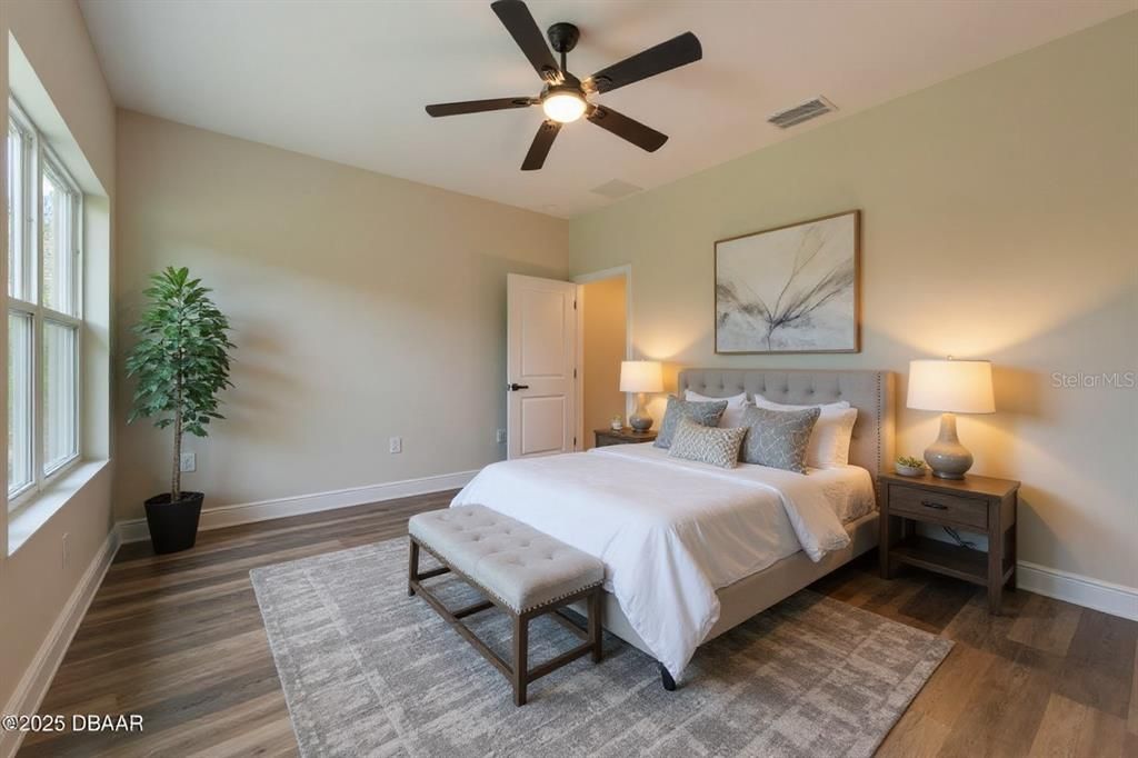 Active With Contract: $334,900 (3 beds, 2 baths, 1540 Square Feet)