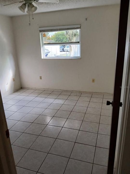 For Rent: $1,425 (2 beds, 1 baths, 1608 Square Feet)