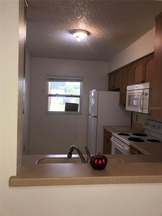 For Rent: $1,425 (2 beds, 1 baths, 1608 Square Feet)