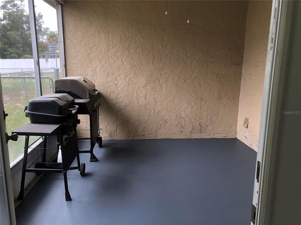 For Rent: $1,425 (2 beds, 1 baths, 1608 Square Feet)