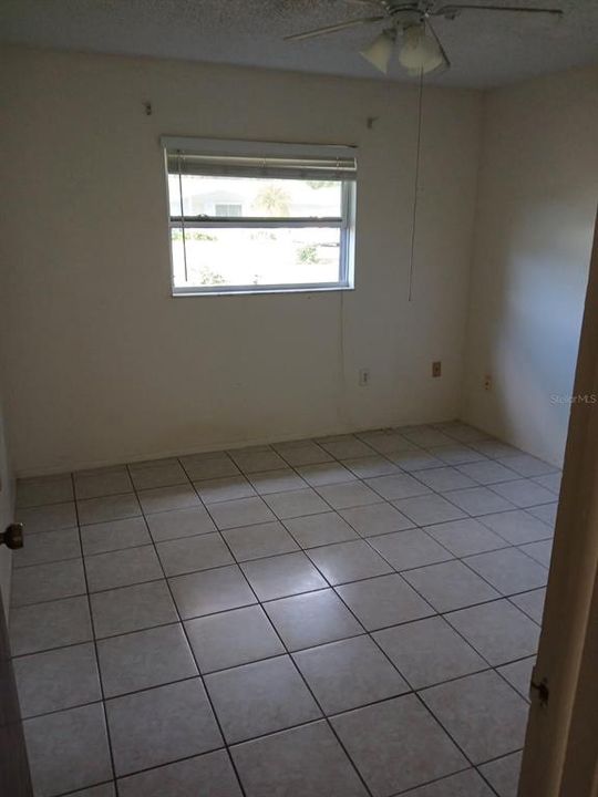 For Rent: $1,425 (2 beds, 1 baths, 1608 Square Feet)