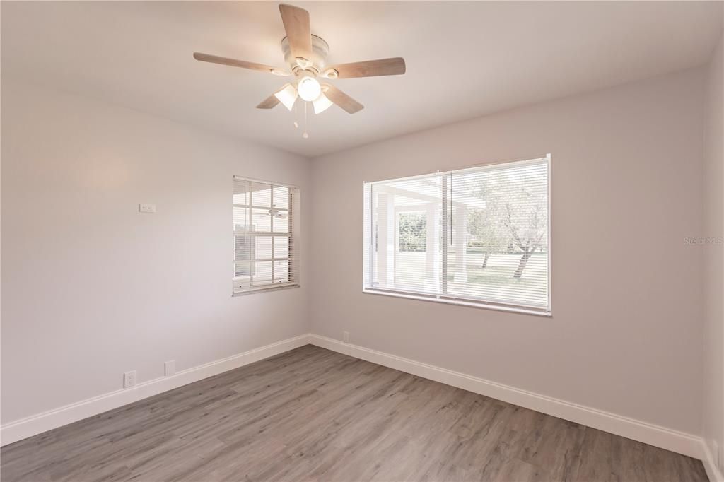 Activo con contrato: $319,900 (4 camas, 3 baños, 1850 Pies cuadrados)