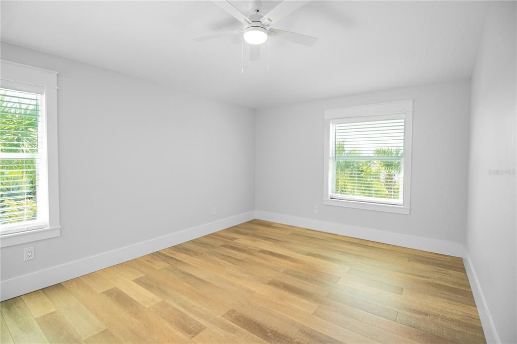 出租: $2,975 (3 贝兹, 2 浴室, 1275 平方英尺)