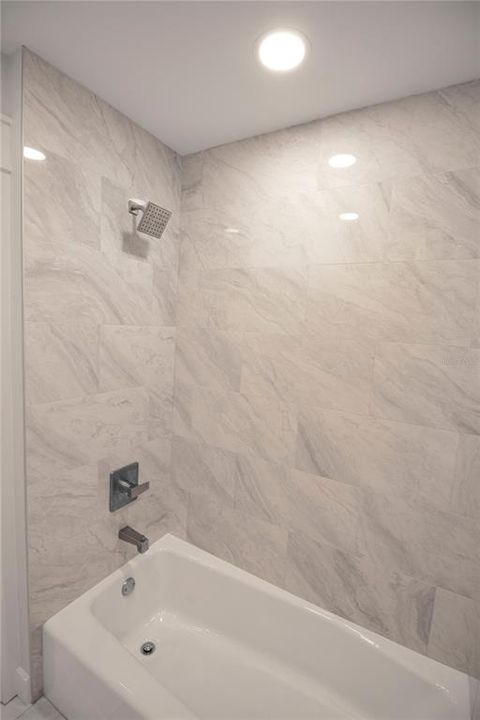 出租: $2,975 (3 贝兹, 2 浴室, 1275 平方英尺)