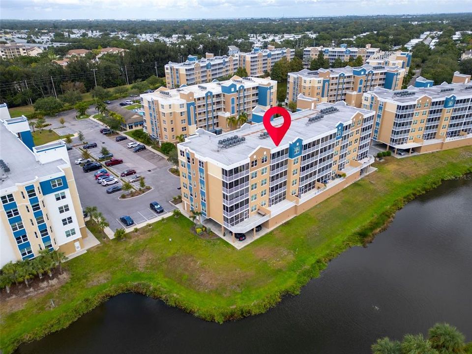 待售: $395,000 (2 贝兹, 2 浴室, 1324 平方英尺)