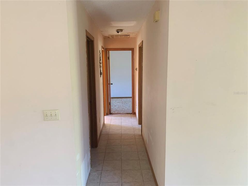 合同活跃: $196,900 (3 贝兹, 2 浴室, 1578 平方英尺)