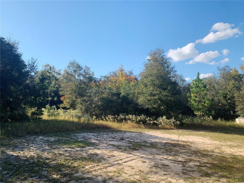 合同活跃: $196,900 (3 贝兹, 2 浴室, 1578 平方英尺)