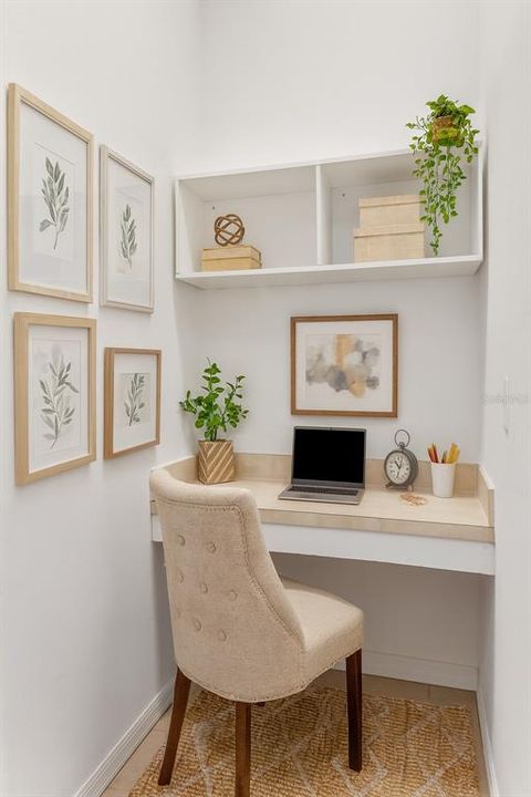 На продажу: $209,999 (2 спален, 2 ванн, 1293 Квадратных фут)