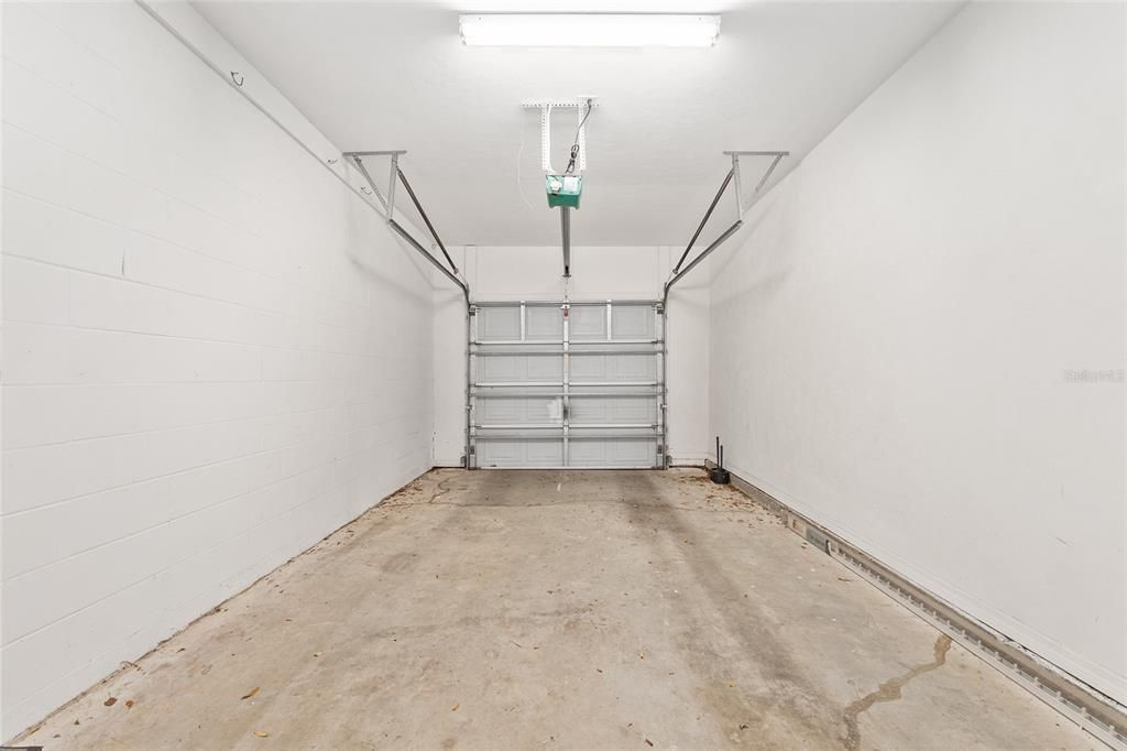 На продажу: $209,999 (2 спален, 2 ванн, 1293 Квадратных фут)