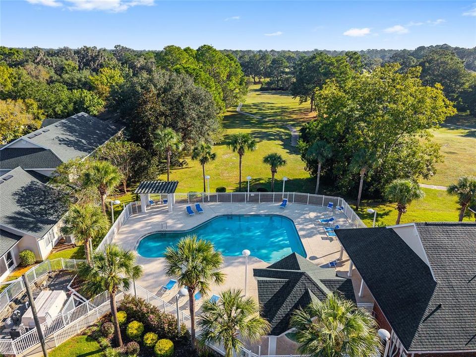 На продажу: $209,999 (2 спален, 2 ванн, 1293 Квадратных фут)