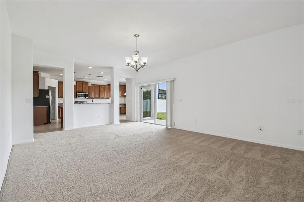 For Rent: $3,400 (6 beds, 3 baths, 3009 Square Feet)