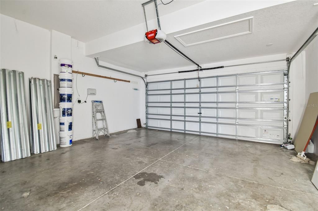 For Rent: $3,400 (6 beds, 3 baths, 3009 Square Feet)