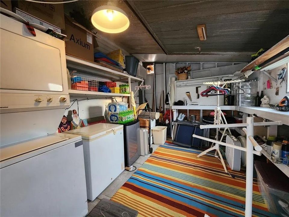 待售: $199,900 (2 贝兹, 2 浴室, 920 平方英尺)