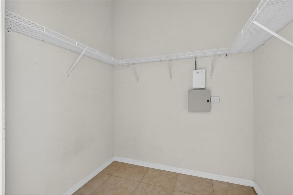 For Sale: $330,000 (4 beds, 2 baths, 1775 Square Feet)