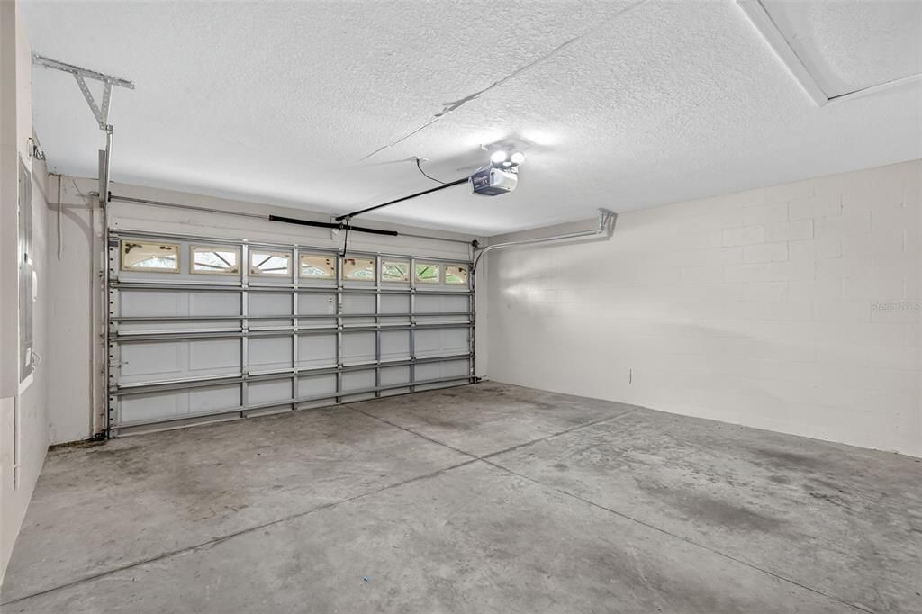 For Sale: $330,000 (4 beds, 2 baths, 1775 Square Feet)