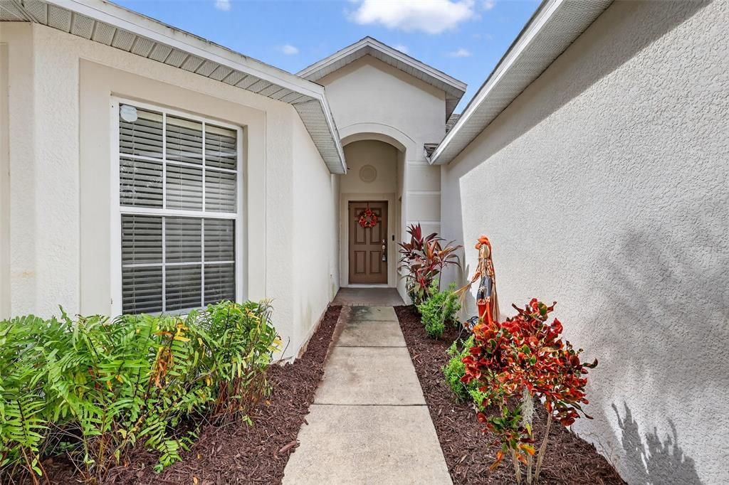 For Sale: $330,000 (4 beds, 2 baths, 1775 Square Feet)