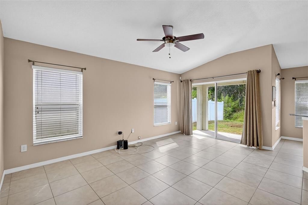 For Sale: $330,000 (4 beds, 2 baths, 1775 Square Feet)