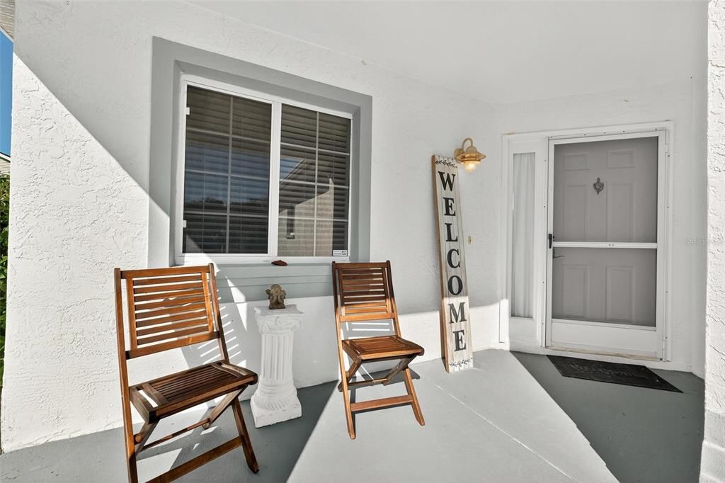 Active With Contract: $2,400 (2 beds, 2 baths, 1062 Square Feet)