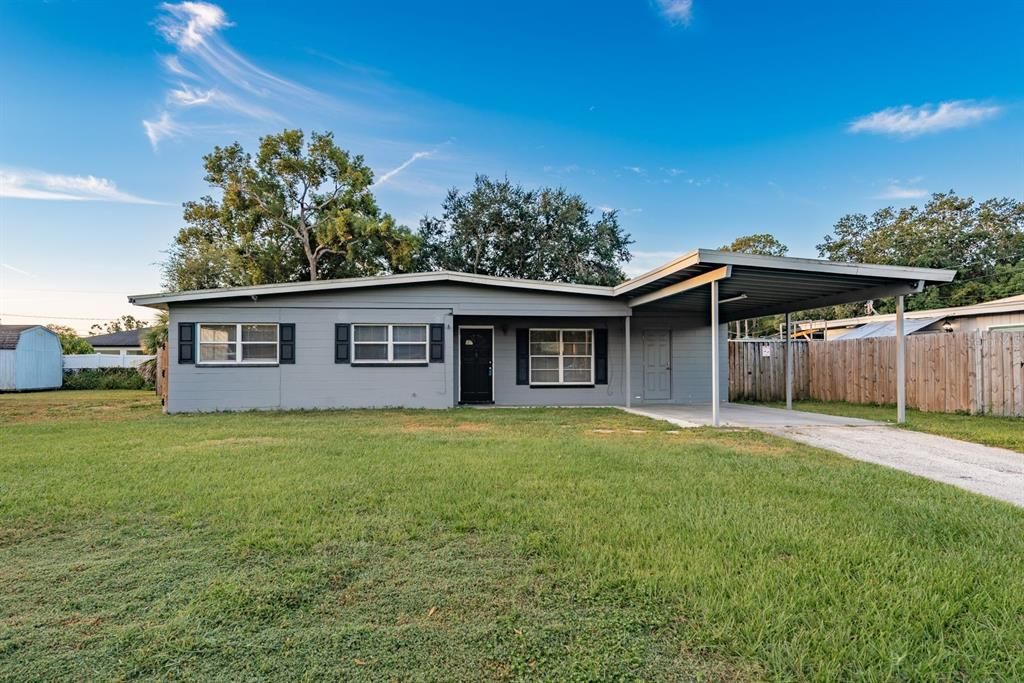 Недавно продано: $240,000 (3 спален, 1 ванн, 910 Квадратных фут)