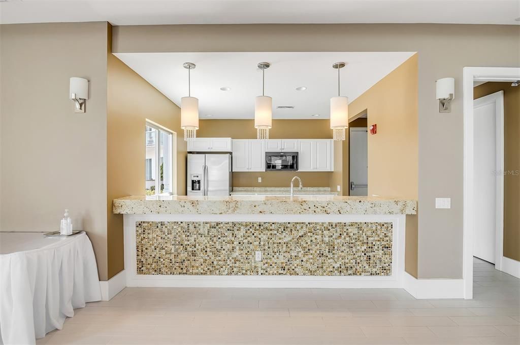 En Venta: $599,000 (3 camas, 3 baños, 2079 Pies cuadrados)