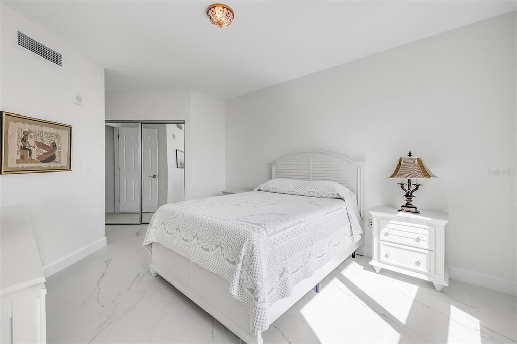 En Venta: $599,000 (3 camas, 3 baños, 2079 Pies cuadrados)