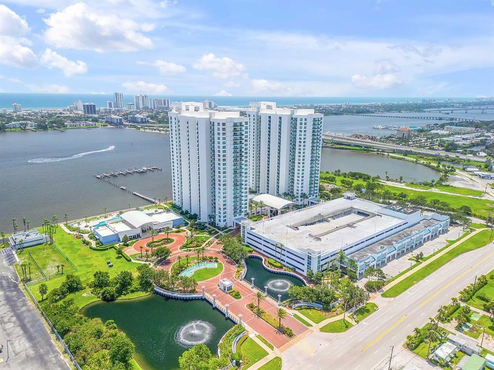 En Venta: $599,000 (3 camas, 3 baños, 2079 Pies cuadrados)