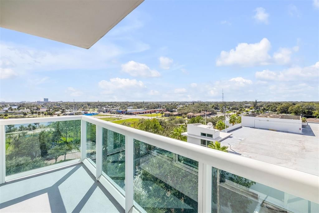 En Venta: $599,000 (3 camas, 3 baños, 2079 Pies cuadrados)