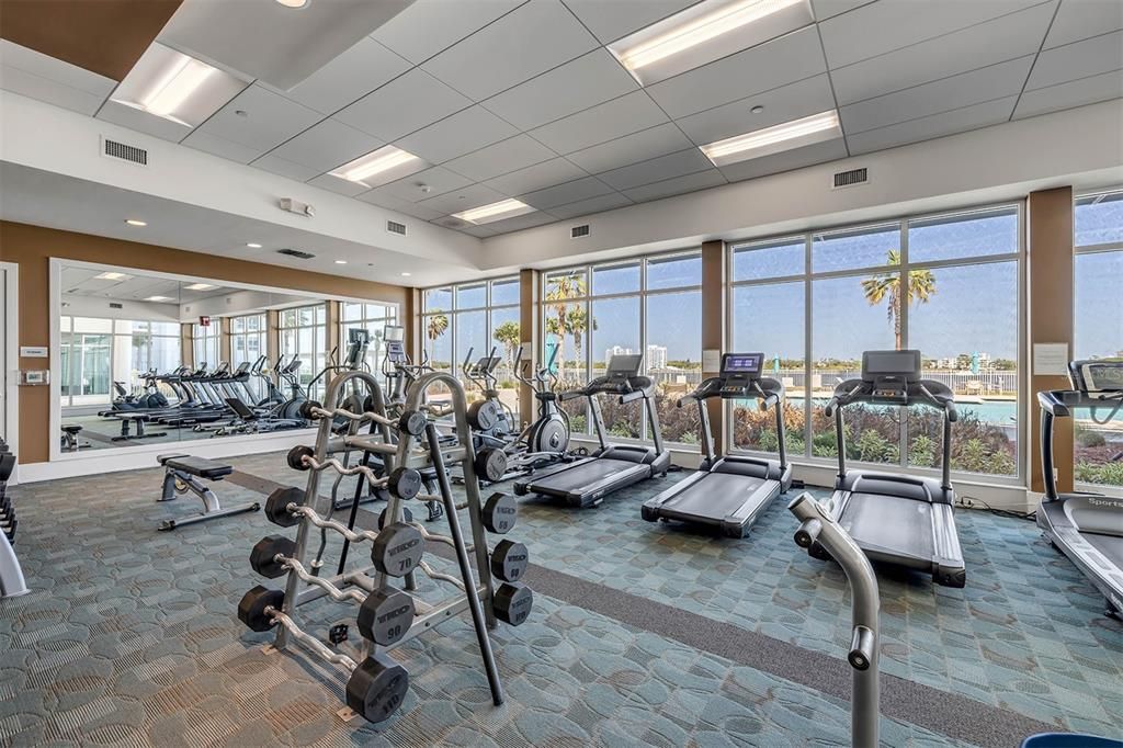 En Venta: $599,000 (3 camas, 3 baños, 2079 Pies cuadrados)