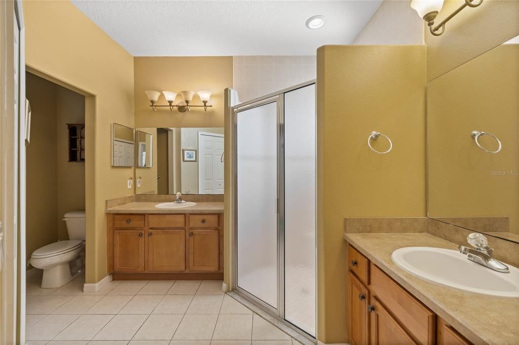 Active With Contract: $275,000 (2 beds, 2 baths, 1559 Square Feet)